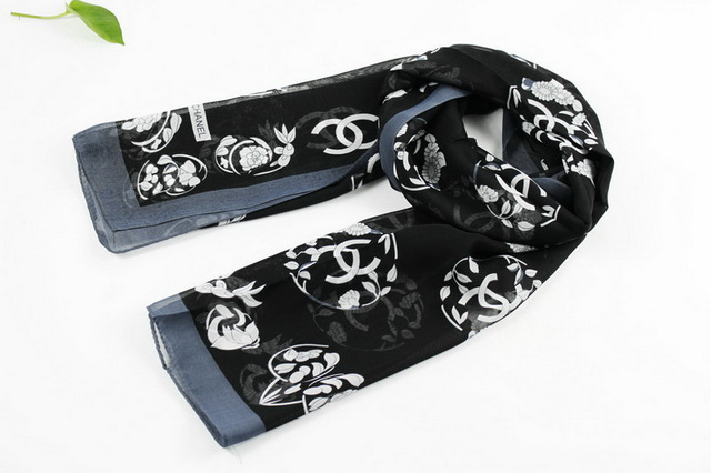 Chane1 silk scarf 04